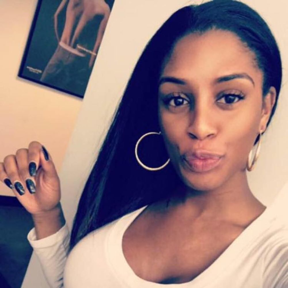 Meet your Posher, Beverly